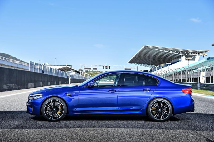  BMW M5 (F90) 2018 года  (WW) (фото 52 из 59)